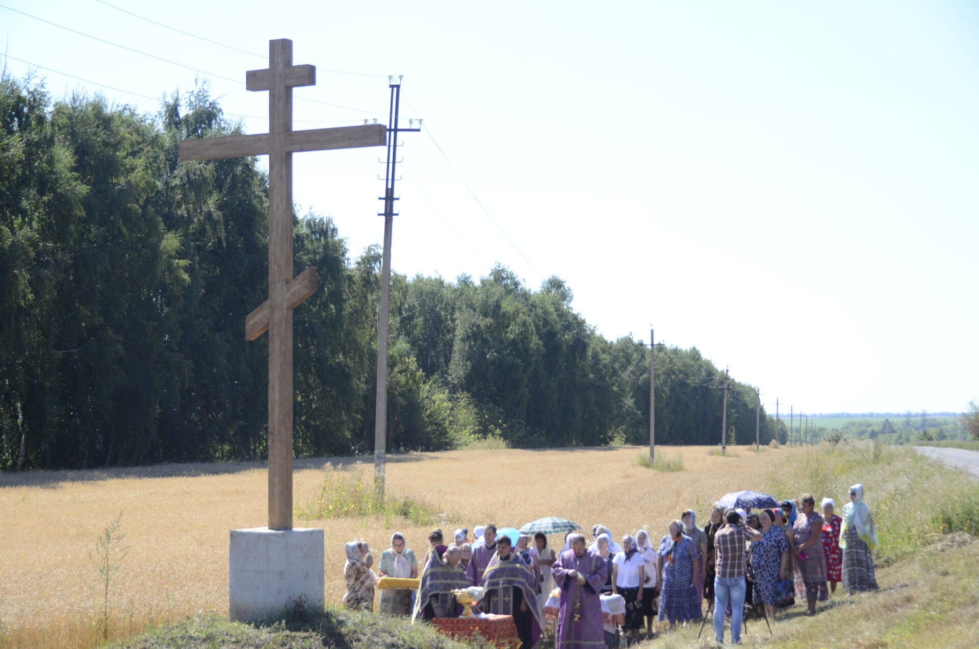 Поклонный крест м4. Поклонный крест Сузун. Поклонный крест на кладбище. Уваровская Троица это.
