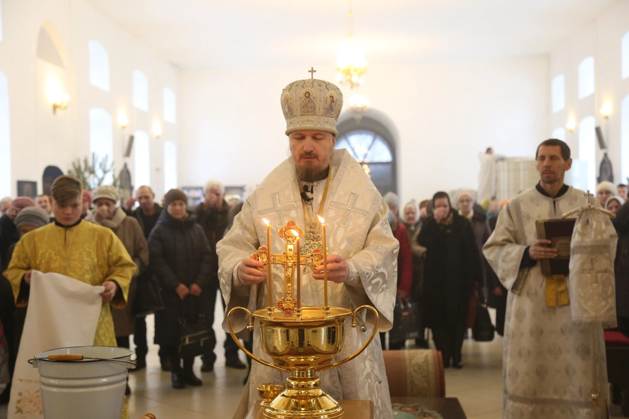 рождественская служба иоанна предтечи екатеринбург. паремии богоявления. настоятель храм св климента. навечерие богоявления. праздничное богослужение крещение.