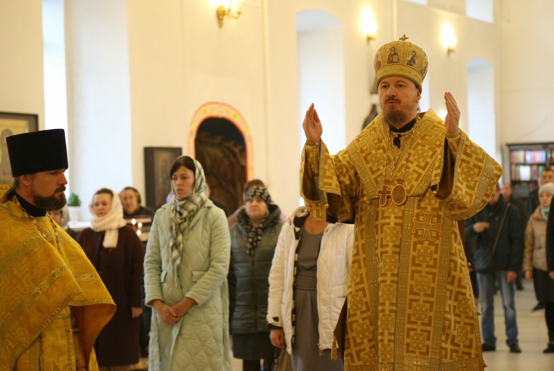 Архиерейский чин. Епископ в Таганроге. Литургия апостола марка.