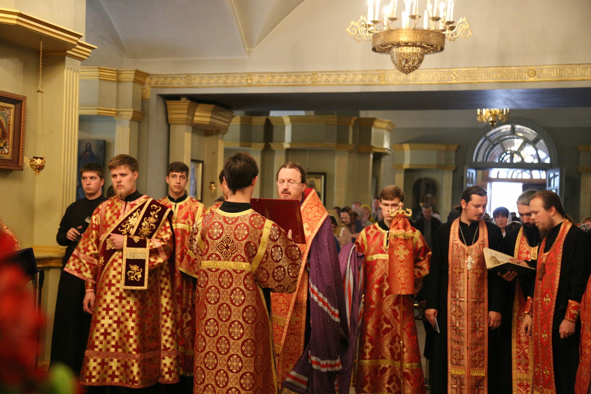 Епископ Уваровский и Кирсановский Игнатий совершил молебен в Спасо-Преображенском кафедральном соборе города Тамбова