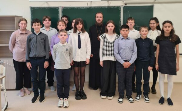 Встреча с учащимися средней школы  Мучкапского благочиния